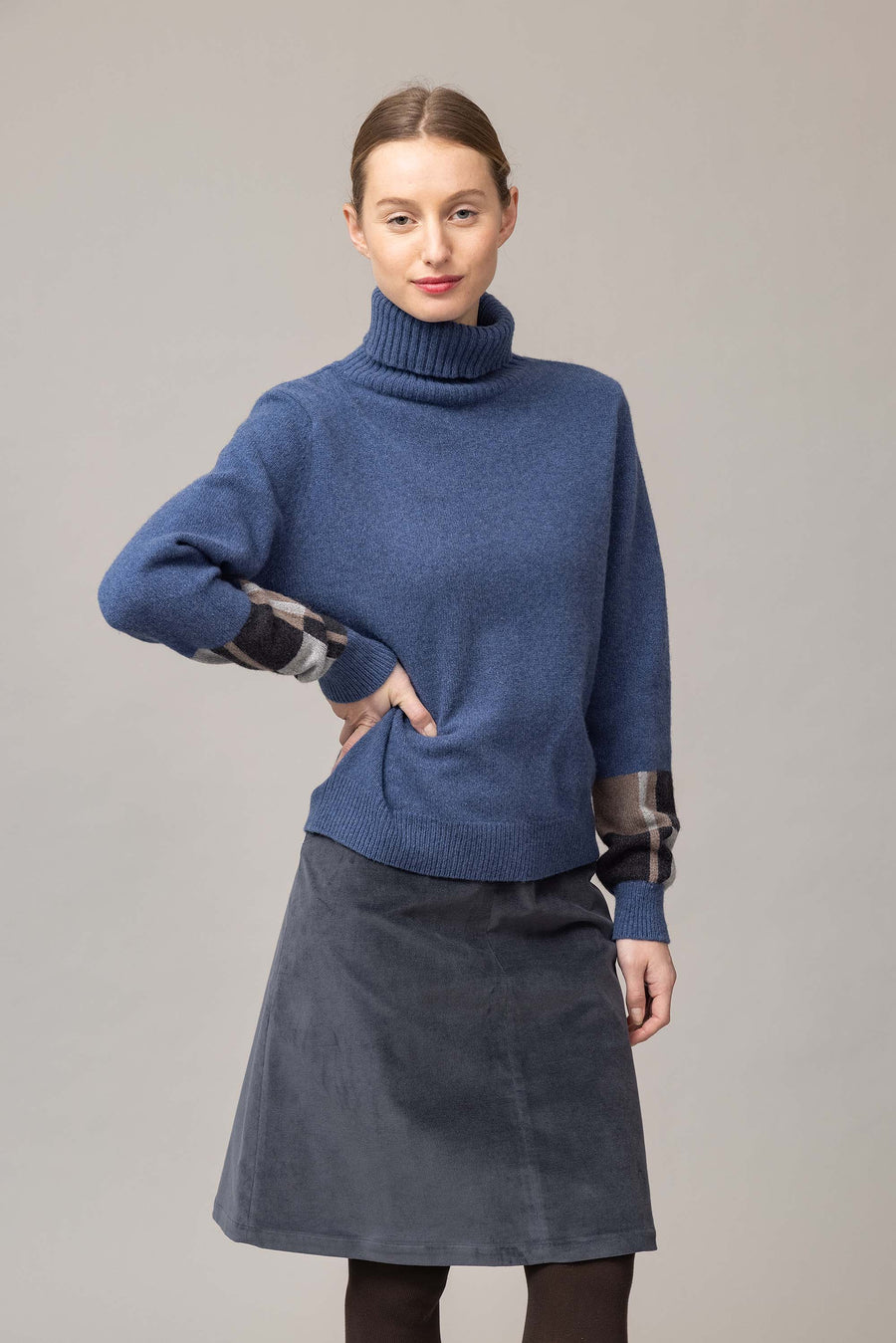 JOHAN Blue Sweater 