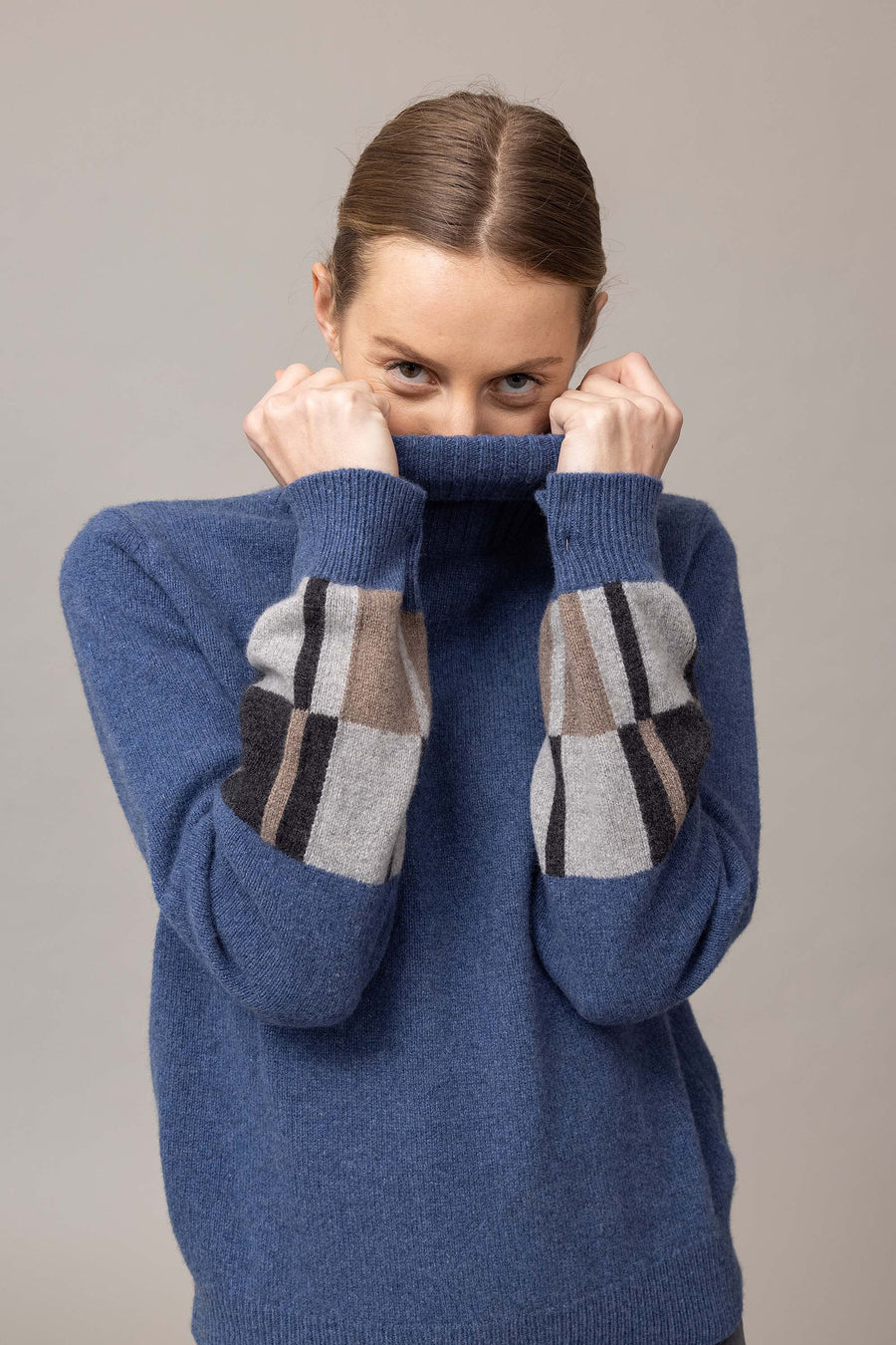 JOHAN Blue Sweater 
