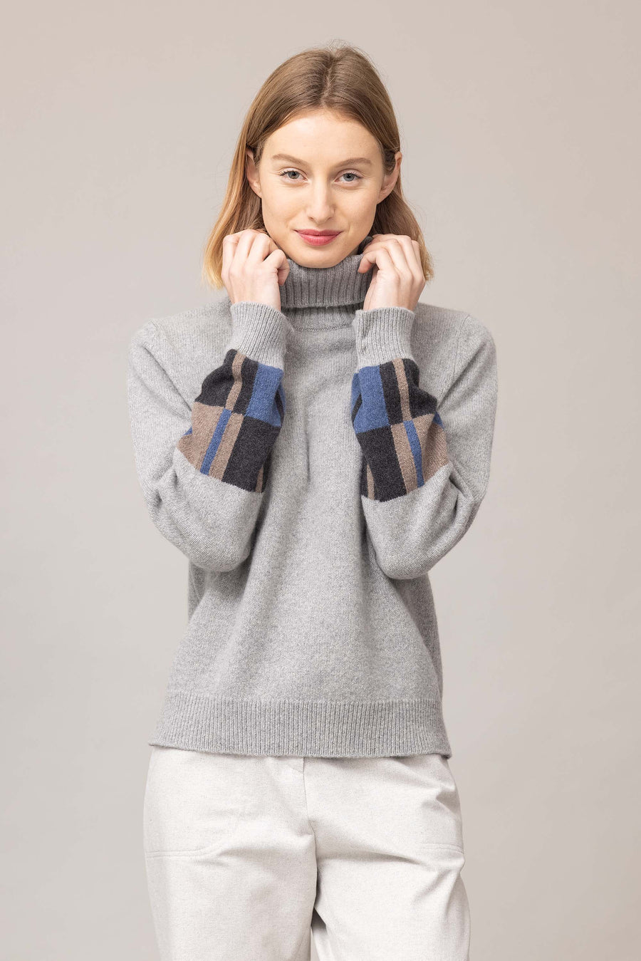 JOHAN Gray Sweater 