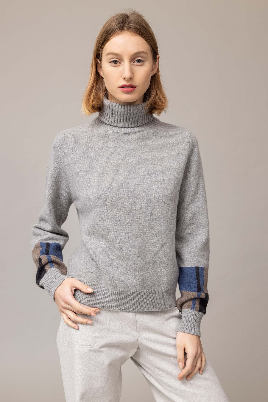 JOHAN Gray Sweater 
